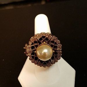 Vintage Ornate Faux Pearl Vinaigrette Ring